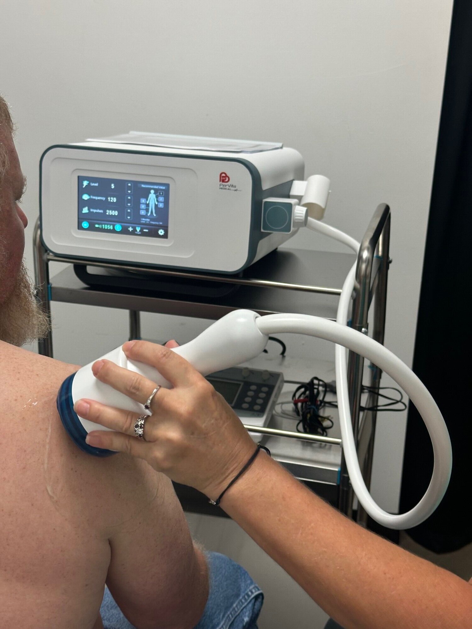 A non-invasive, powerful treatment for joint pain.